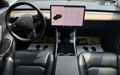 Tesla Model 3 2020 - фото 9