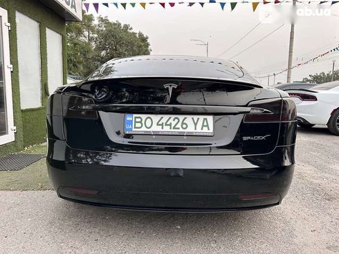 Tesla Model S 2019 - фото 8