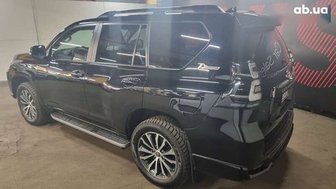Toyota Land Cruiser Prado 2021 - фото 4