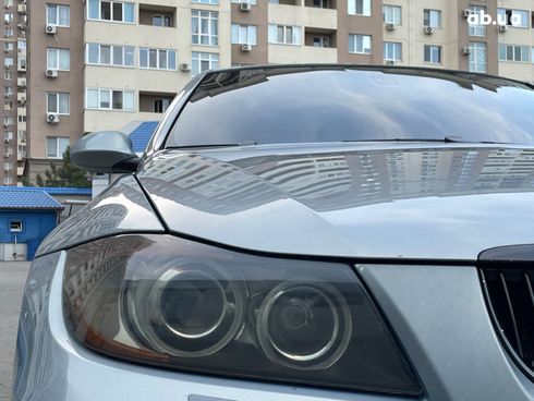BMW 3 серия 2005 серый - фото 9