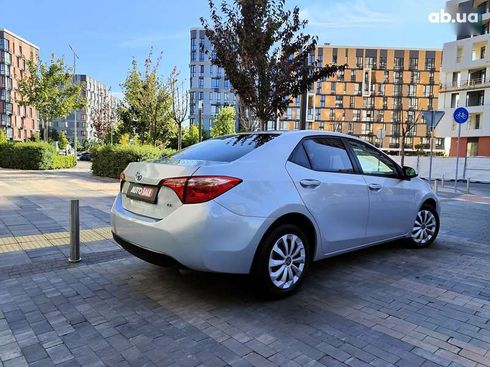 Toyota Corolla 2019 - фото 25
