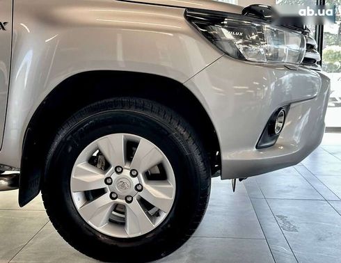 Toyota Hilux 2016 - фото 7