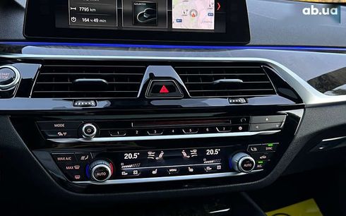 BMW 5 серия 2017 - фото 21