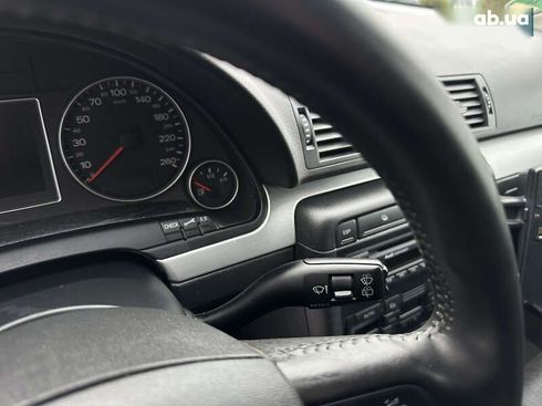 Audi A4 2005 - фото 29