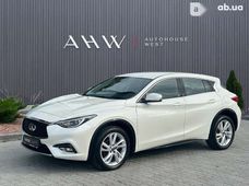 Продаж вживаних Infiniti Q30 в Львівській області - купити на Автобазарі