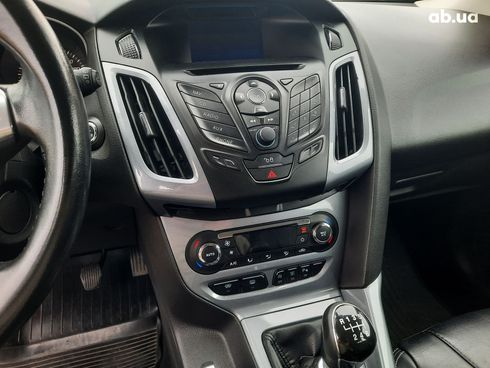 Ford Focus 2013 серый - фото 6