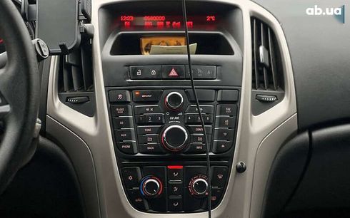 Opel Astra 2011 - фото 15