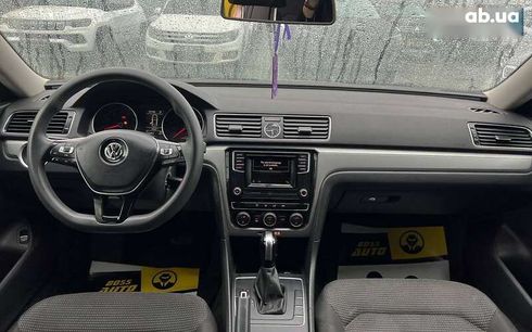Volkswagen Passat 2015 - фото 12