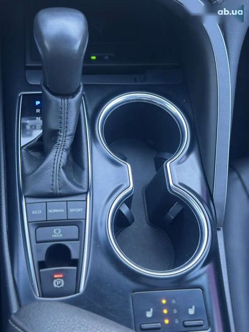 Toyota Camry 2018 - фото 27