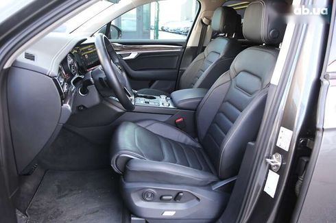 Volkswagen Touareg 2023 - фото 8