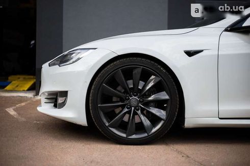 Tesla Model S 2016 - фото 4