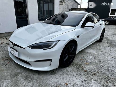 Tesla Model S 2021 - фото 19