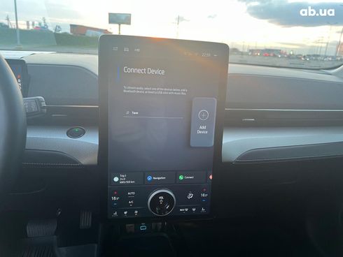 Ford Mustang Mach-E 2023 черный - фото 28