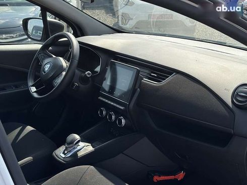 Renault Zoe 2020 - фото 12