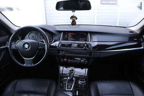 BMW 5 серия 2015 - фото 14