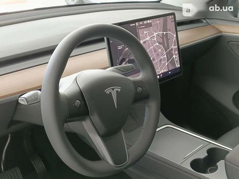 Tesla Model Y 2023 - фото 20