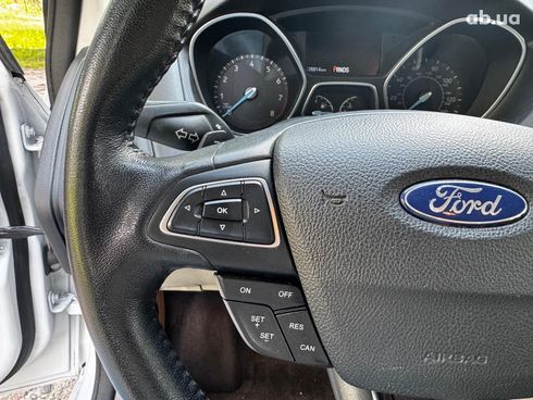 Ford Focus 2016 белый - фото 13