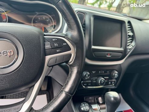 Jeep Cherokee 2016 черный - фото 23