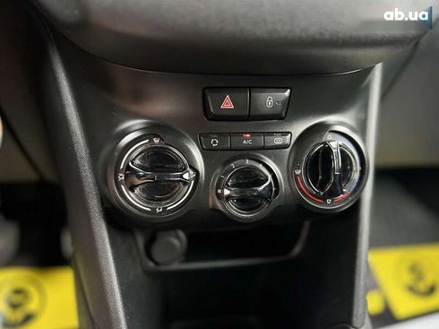 Peugeot 208 2013 - фото 18
