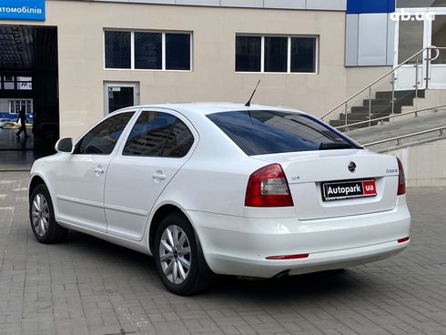 Skoda octavia a5 2010 белый - фото 7