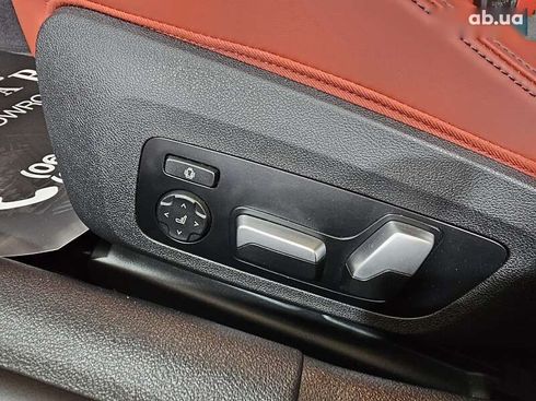 BMW M8 Gran Coupe 2023 - фото 29
