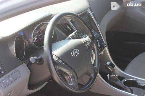 Hyundai Sonata 2013 - фото 18