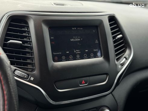 Jeep Cherokee 2018 белый - фото 28