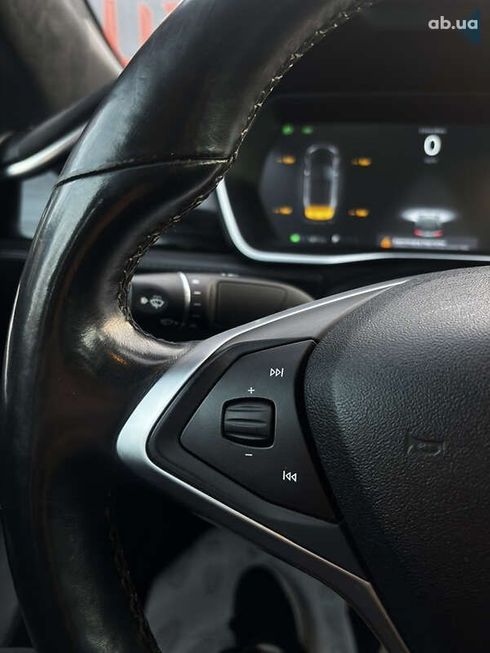 Tesla Model S 2015 - фото 23