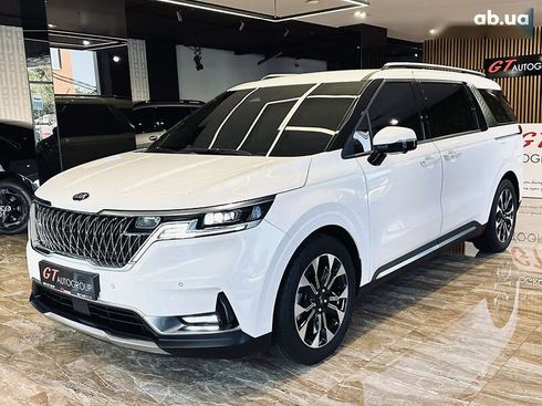 Kia Carnival 2021 - фото 13