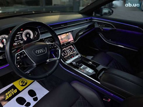 Audi A8 2019 - фото 17
