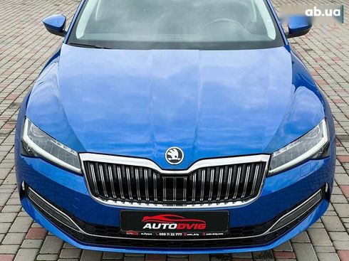 Skoda Superb 2022 - фото 11