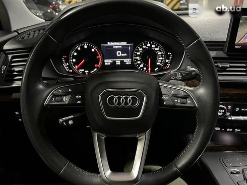 Audi Q5 2018 - фото 30