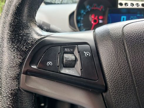 Chevrolet Aveo 2013 белый - фото 14