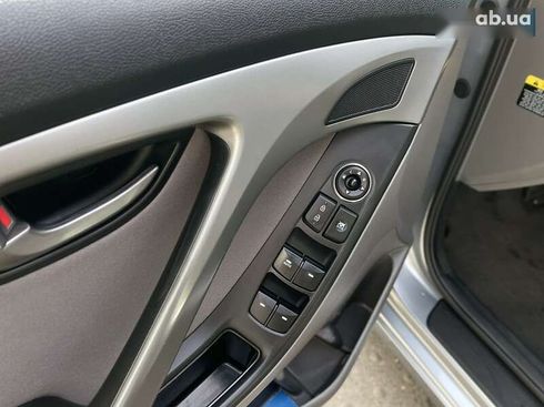 Hyundai Elantra 2014 - фото 12