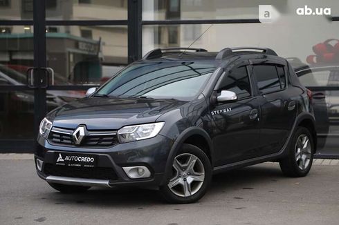 Renault Sandero Stepway 2019 - фото 18