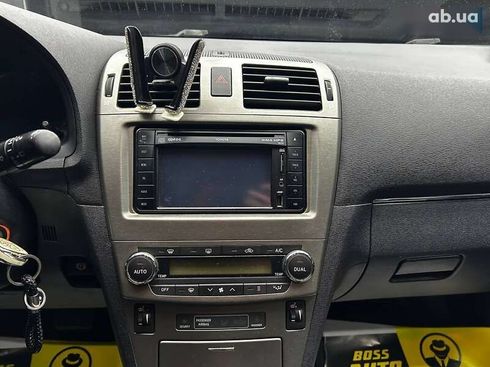 Toyota Avensis 2010 - фото 9