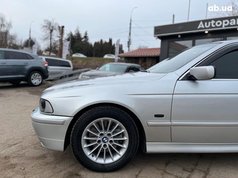 BMW 5 серия 2003 серый - фото 8