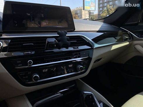 BMW 5 серия 2018 - фото 28
