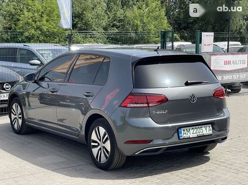 Volkswagen e-Golf 2020 - фото 22