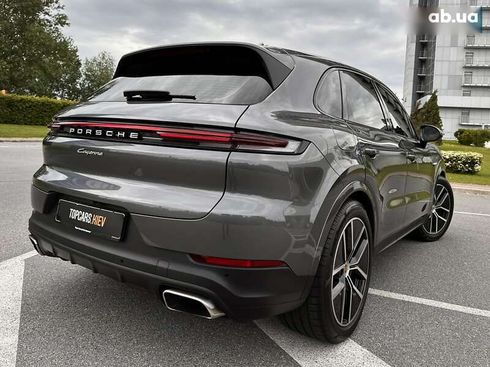 Porsche Cayenne 2024 - фото 16