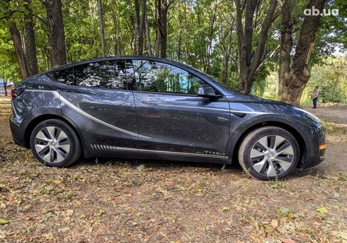 Tesla Model Y 2022 серый - фото 18