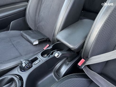 Nissan Qashqai 2013 серебристый - фото 17