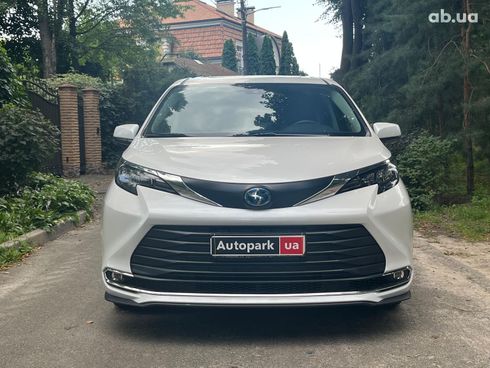 Toyota Sienna 2023 белый - фото 9