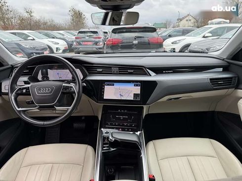 Audi E-Tron 2021 - фото 2