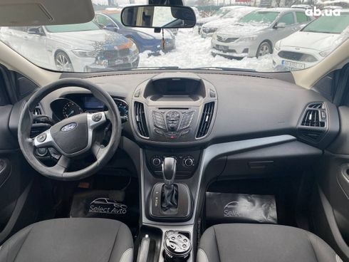 Ford Escape 2014 - фото 9