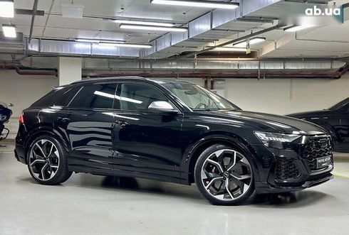 Audi RS Q8 2023 - фото 4