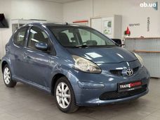 Купити Toyota бу в Києві - купити на Автобазарі