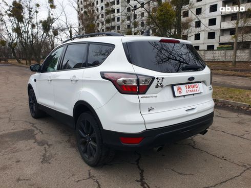 Ford Escape 2018 белый - фото 4