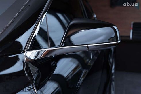 Tesla Model S 2019 - фото 16