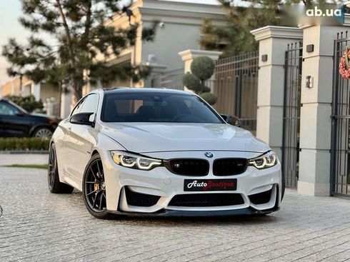 BMW M4 2018 - фото 8